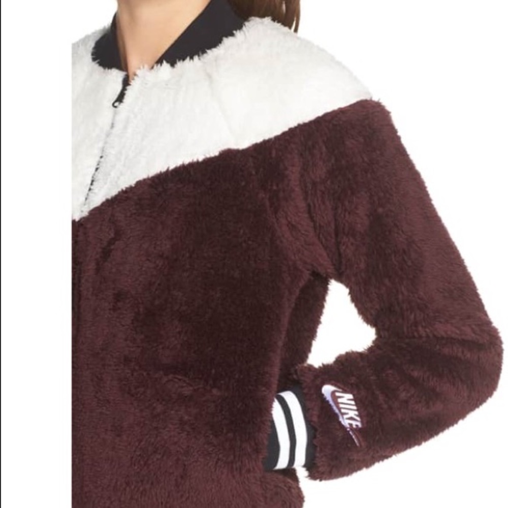 Cozy Nike Sherpa Bomber Jacket NWT Size Small